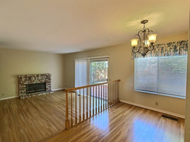 Building Photo - Spacious 4 Bedroom House in Berryessa Area
