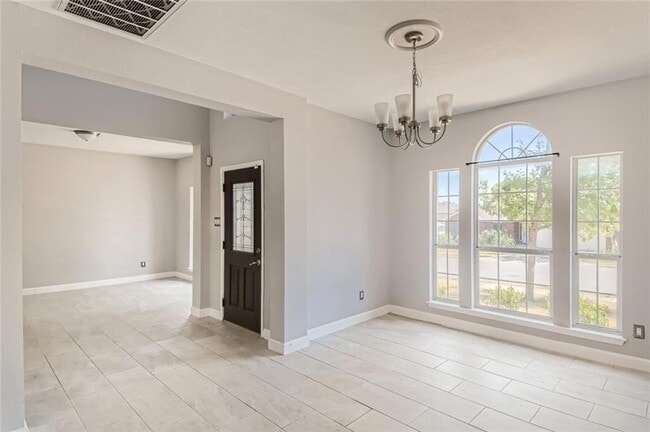 Building Photo - 1420 Quicksilver Cir