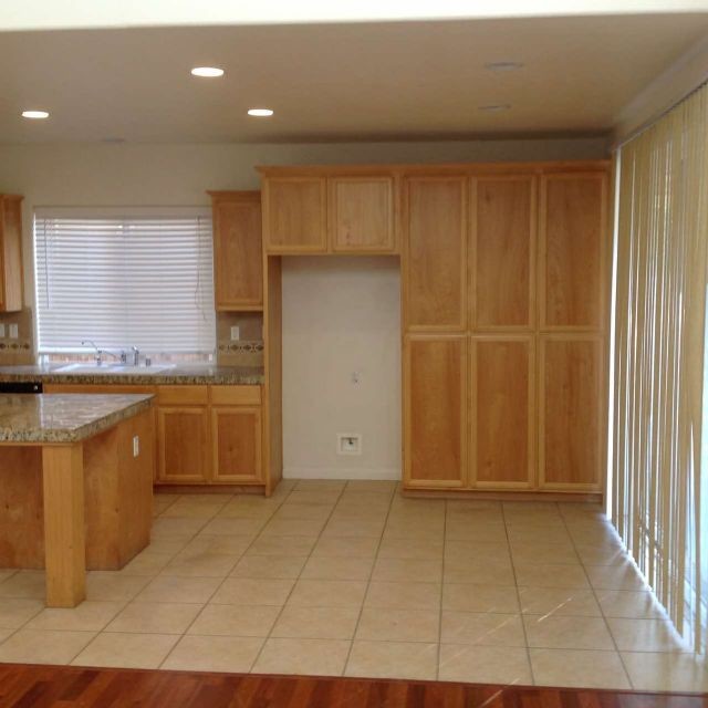 Foto del edificio - House For Rent in Merced