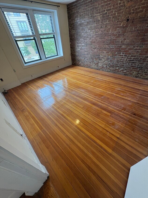 Primary Photo - 2020 Massachusetts Ave