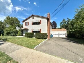 Building Photo - 432 Wiklund Ave