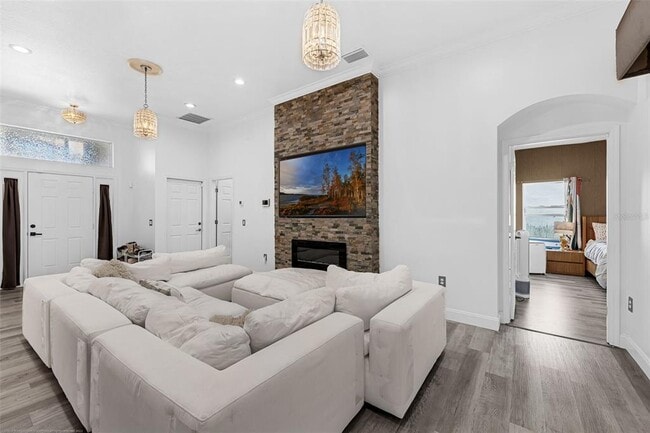 Building Photo - 2482 Huron Cir