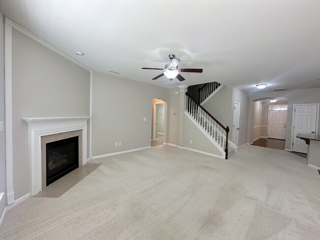 Foto del edificio - Charming 3-Bedroom Home in Fuquay-Varina!