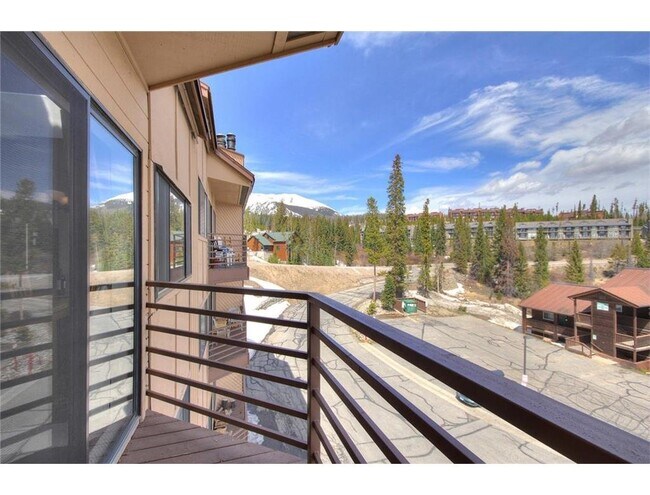 Building Photo - 9876 Ryan Gulch Rd