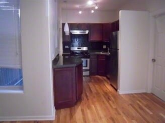 Foto del edificio - 1134 W Barry Ave