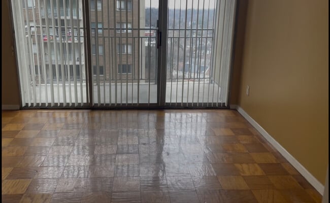 Dining room area that leads to balconies nu - 1836 Metzerott Rd