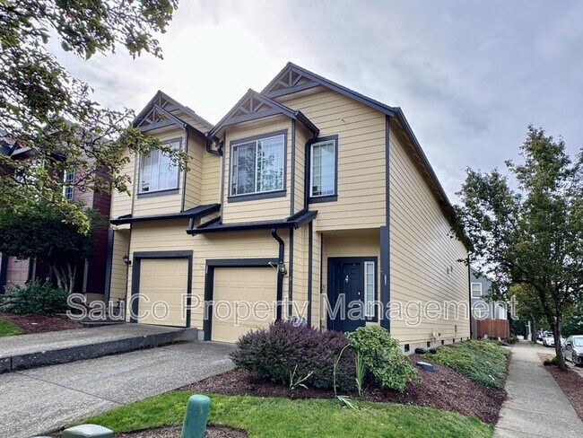 Building Photo - 5914 SE 16th Loop