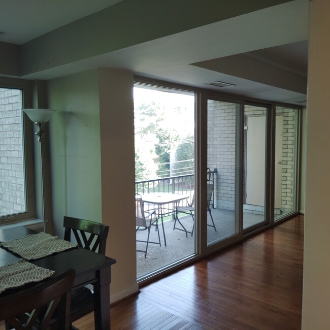 Building Photo - 14622 Bauer Dr