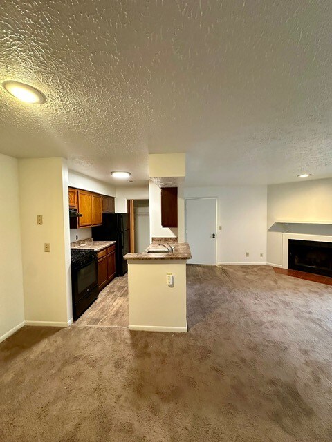 Foto del edificio - 2163 Hedgerow Road