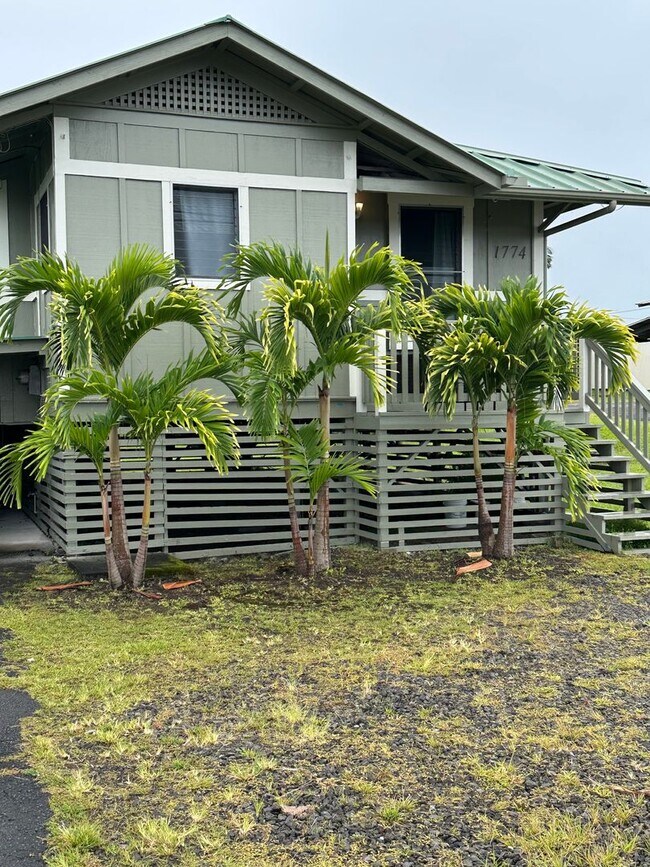 Foto del edificio - 2BR/1BA with front porch in Hilo Town!
