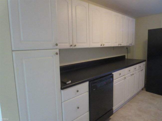 Building Photo - 3 br, 2 bath House - 973 Delaware Ave SE