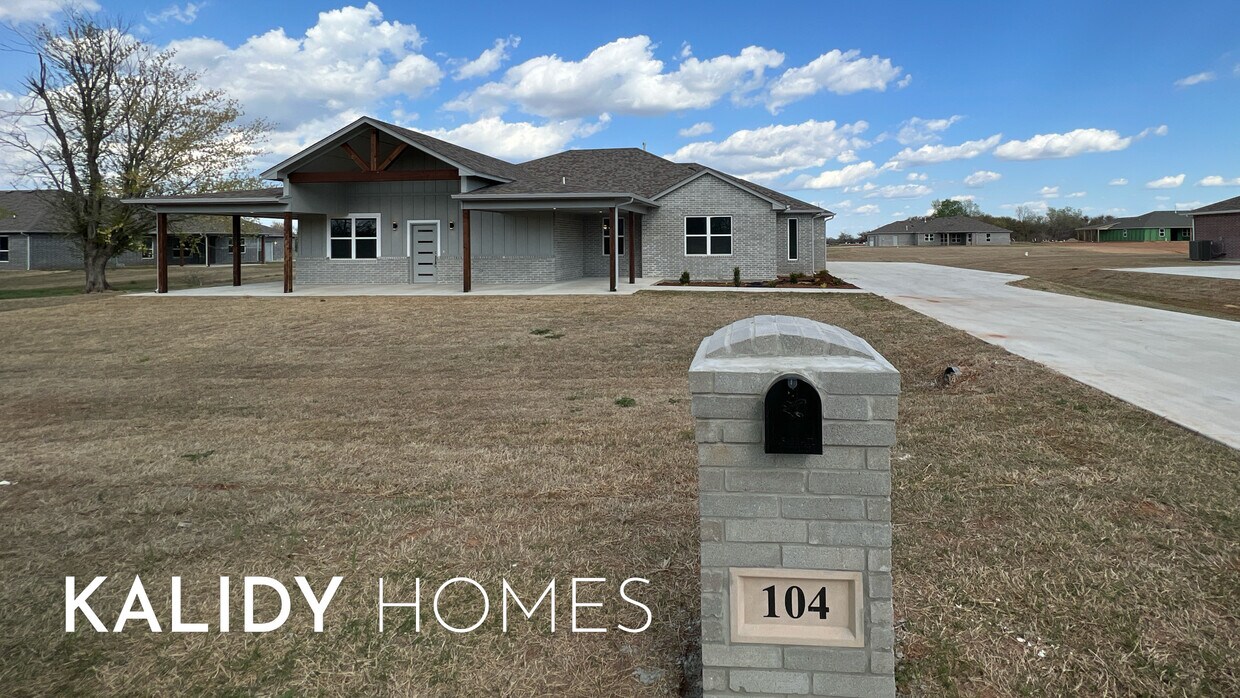 104 Olde Ml Ct, Jones, OK 73049 House Rental in Jones, OK