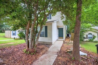 Building Photo - 3001 Oak Park Ct