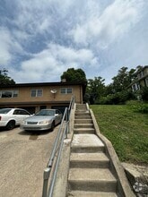 Building Photo - 200 C St