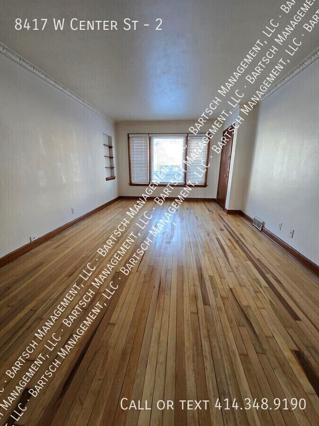 Foto del edificio - 8417 W Center St