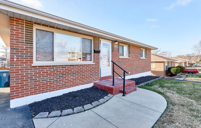 Building Photo - 9530 Cote Brilliante Ave