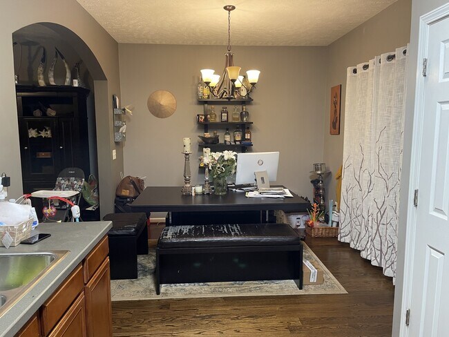 Building Photo - 8607 Altesse Way