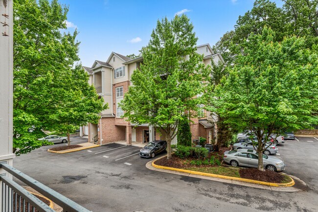Foto del edificio - 12120 Garden Ridge Ln