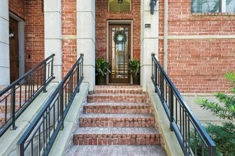 Building Photo - 1500 Pecos St