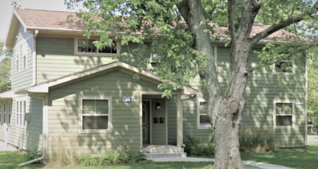Building Photo - 168 N Tratt St