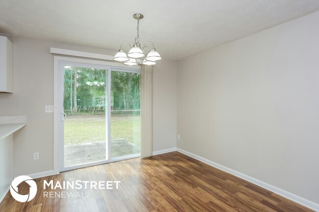 Foto del edificio - 9572 Spottswood Rd W