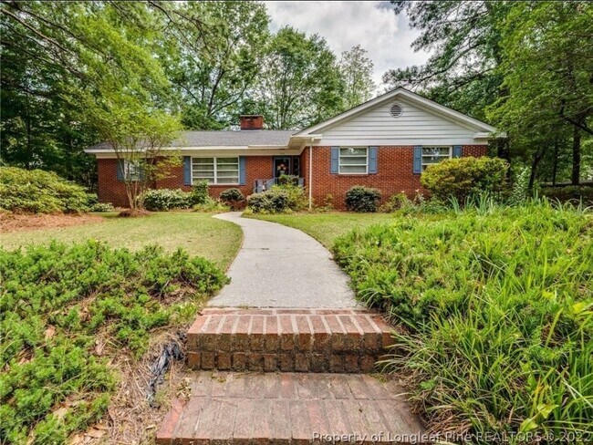 Building Photo - 307 W 18th St