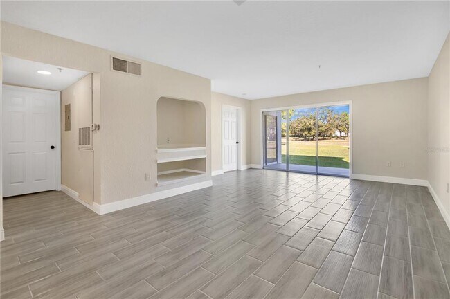 Foto del edificio - 13953 Fairway Island Dr
