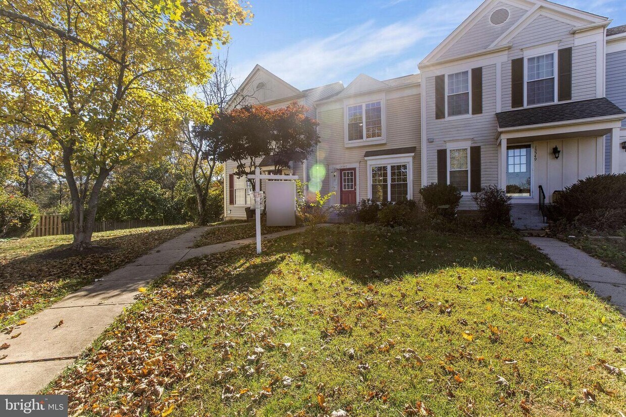 13547 Highland Mews Pl, Herndon, VA 20171 Townhome Rentals in Herndon VA