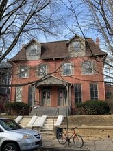 Building Photo - 413-415 Woodward St