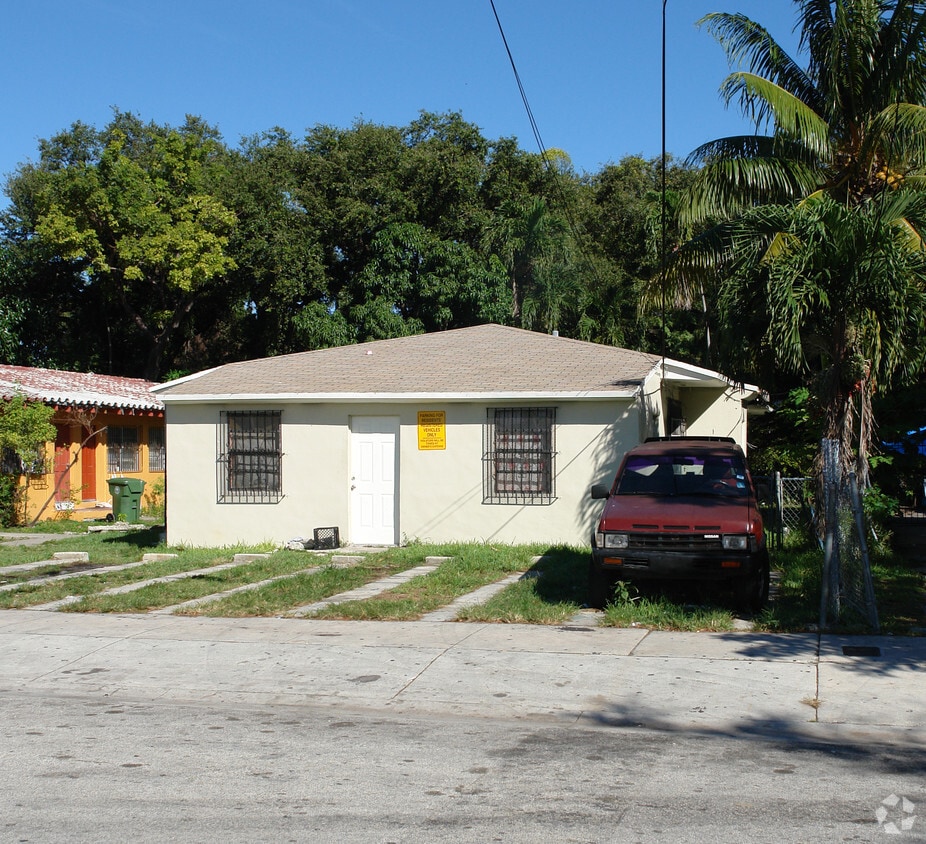 Building Photo - 155 NE 59th St