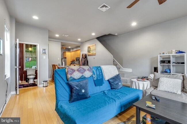 Foto del edificio - 4640 Silverwood St