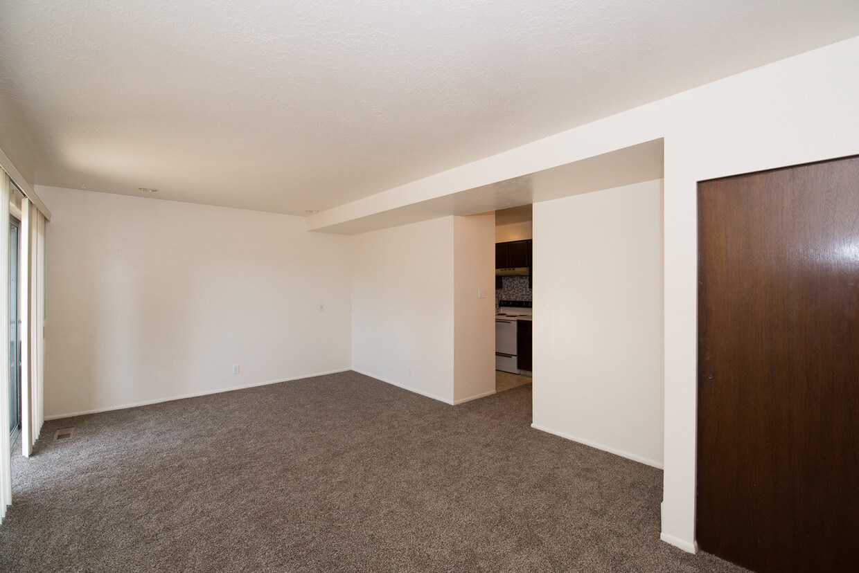 196 300 S Unit 196, Bountiful, UT 84010 Apartment for Rent in Bountiful, UT
