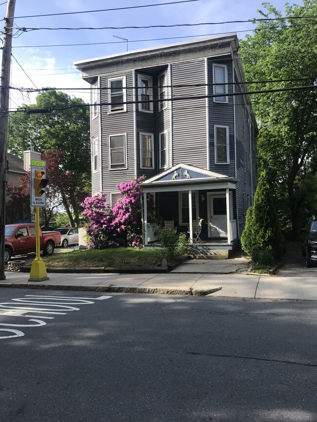 Building Photo - 130 Fisher Ave