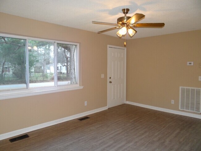 Foto del edificio - Home for Rent in Lakeview School District!!