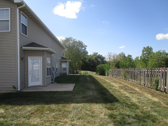 Building Photo - 3242 Wind River Cir