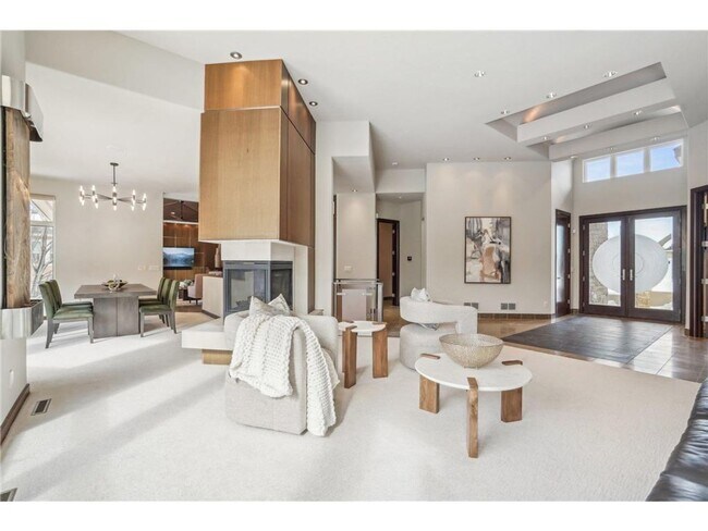 Foto del edificio - 9730 Sky Ln