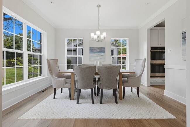 Foto del edificio - 328 Ridge Rd