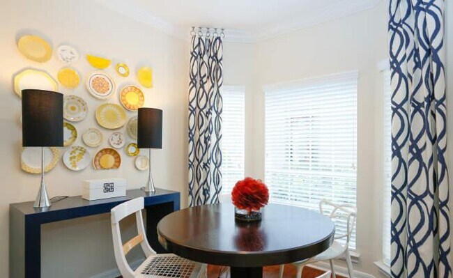 Building Photo - 2 bedroom in Houston TX 77019