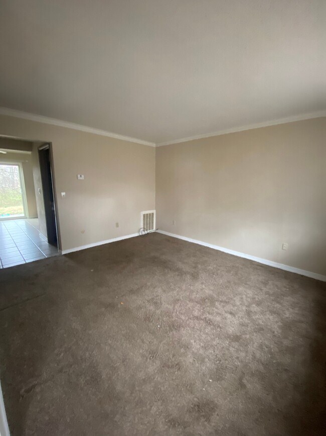 Foto del edificio - 1008 Jane Dr