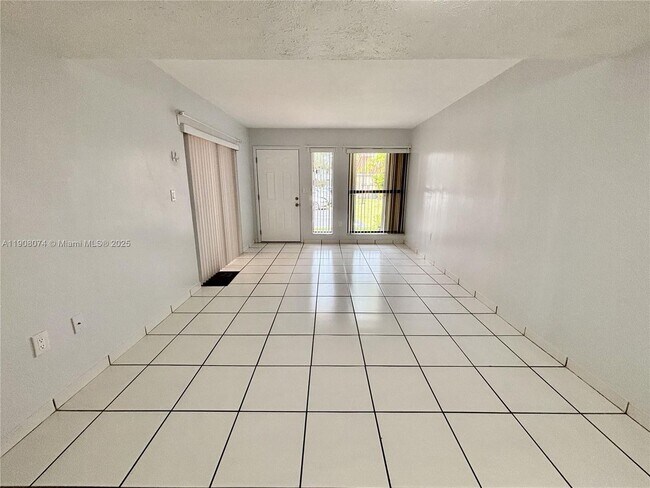 Building Photo - 10099 NW 43rd Terrace 0, Doral, FL 33178