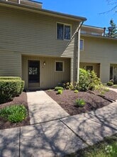 Building Photo - 29 4th Ave