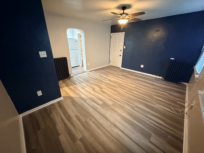 Building Photo - 827 E 100 S