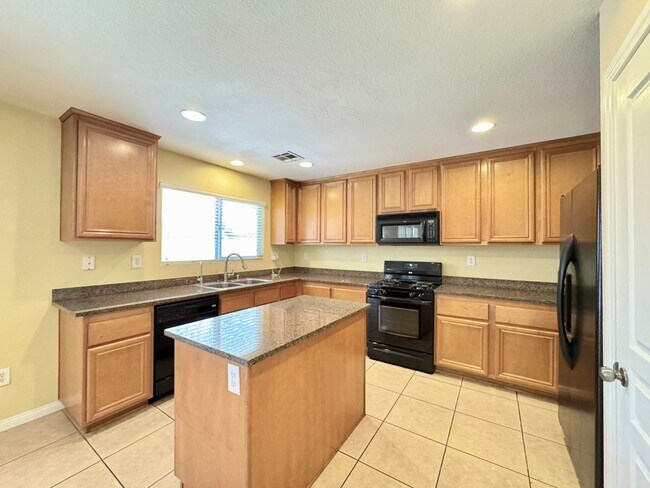 Foto del edificio - 5517 Roans Prairie St
