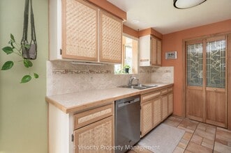 Building Photo - 20941 Desert Woods Dr