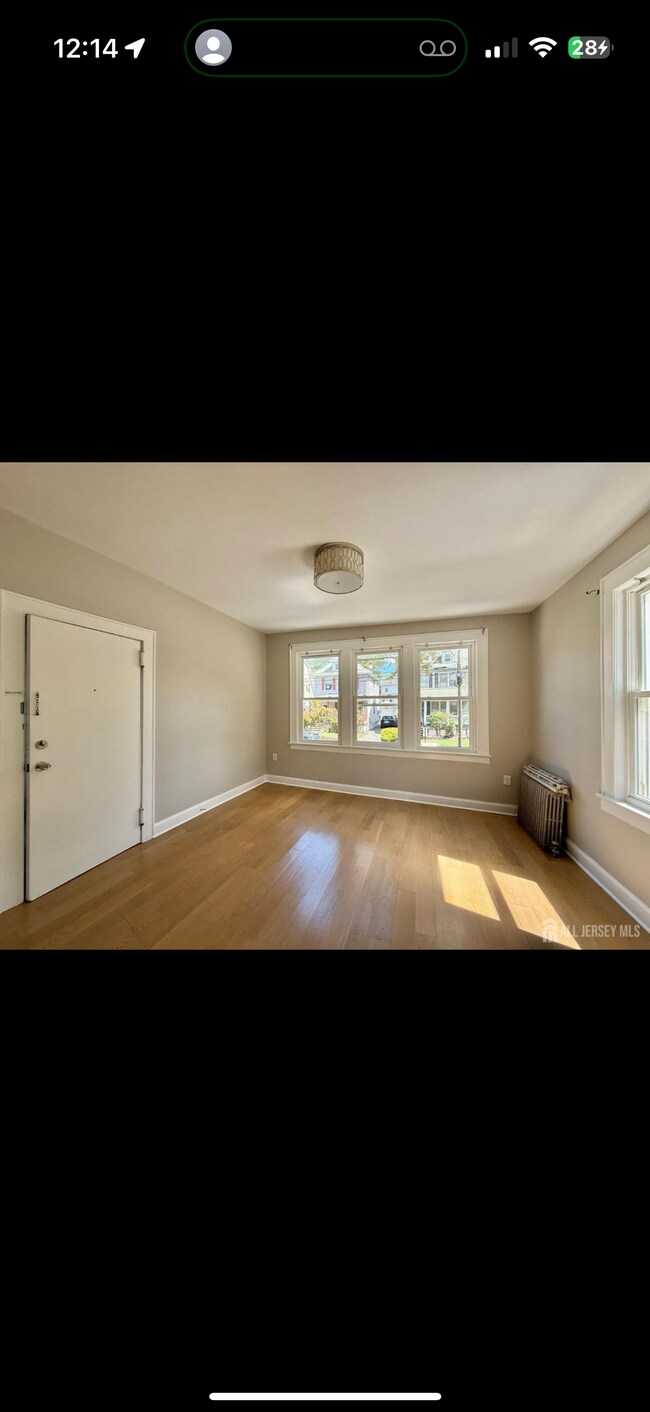 Foto del edificio - 326 Cedar Ave