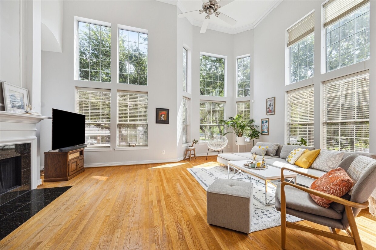 Foto principal - 422 McGowen St