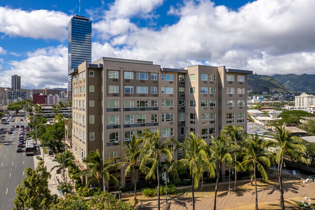 Foto del edificio - The Plaza Assisted Living at Waikiki