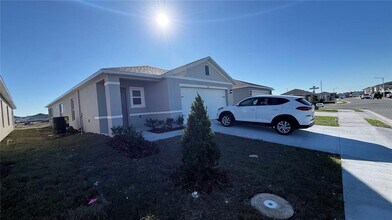 Building Photo - 3340 Pine Lily Ave