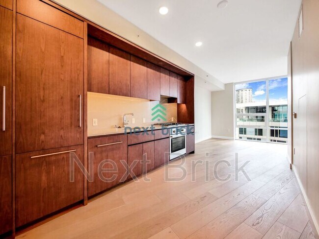 Foto del edificio - 121 Stewart St