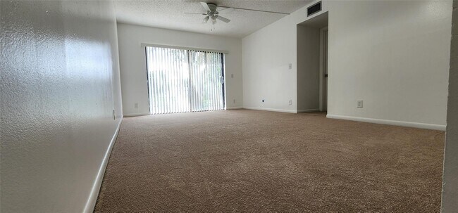 Foto del edificio - 11434 NW 45th St